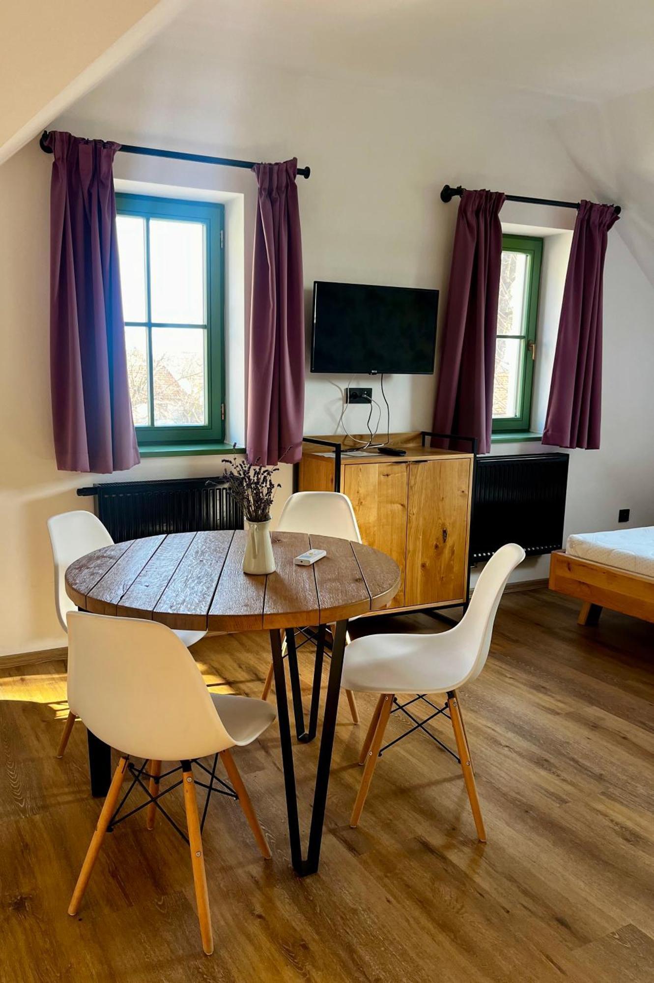 Penzion A Bistro Stary Kopec Znojmo Dış mekan fotoğraf